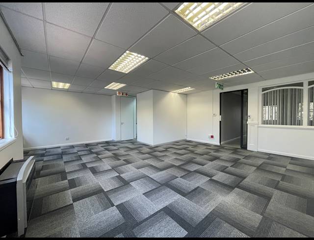 189M² OFFICE TO LET IN SANDTON CENTRAL